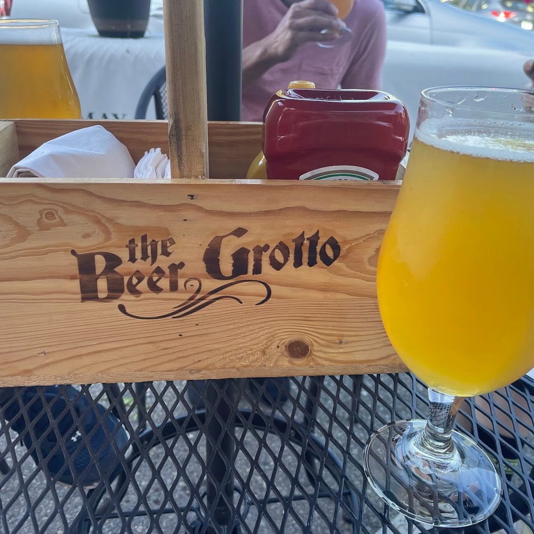 Beer Grotto Dexter 1