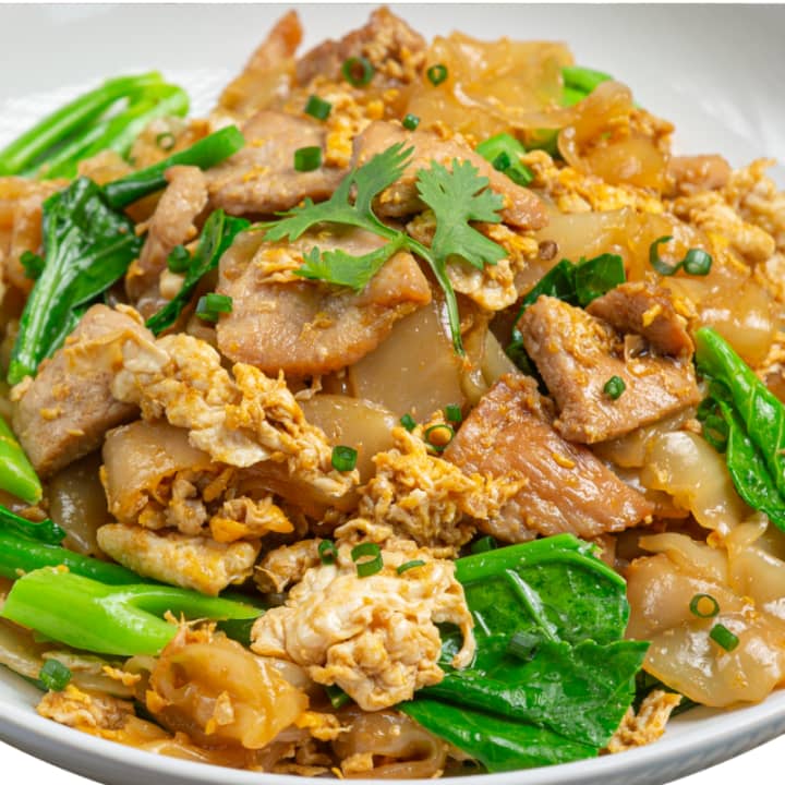 A Taste of Thailand: Pad See Ew & Papaya Salad 1