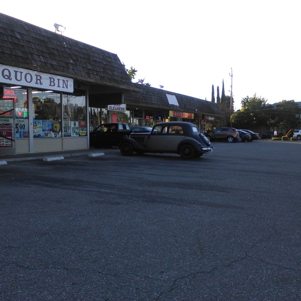 Liquor Bin 2