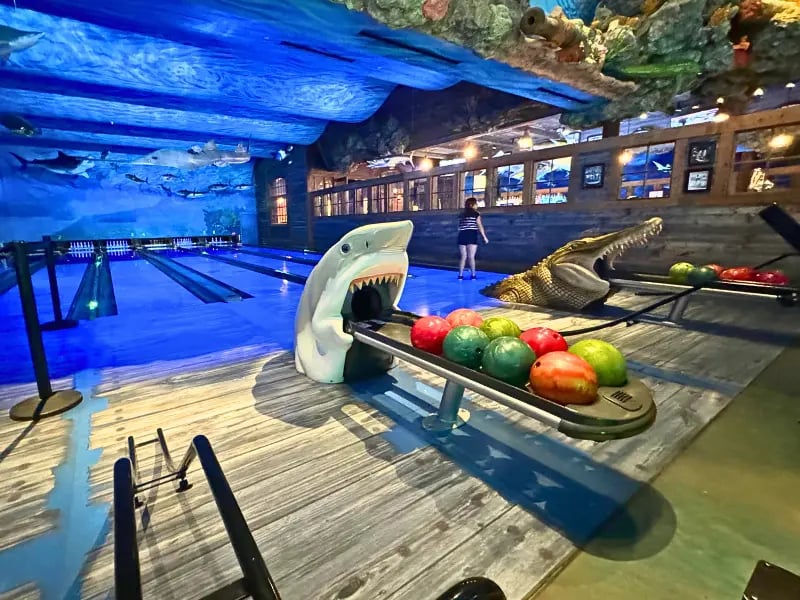 Uncle Buck's Fish Bowl and Grill 1