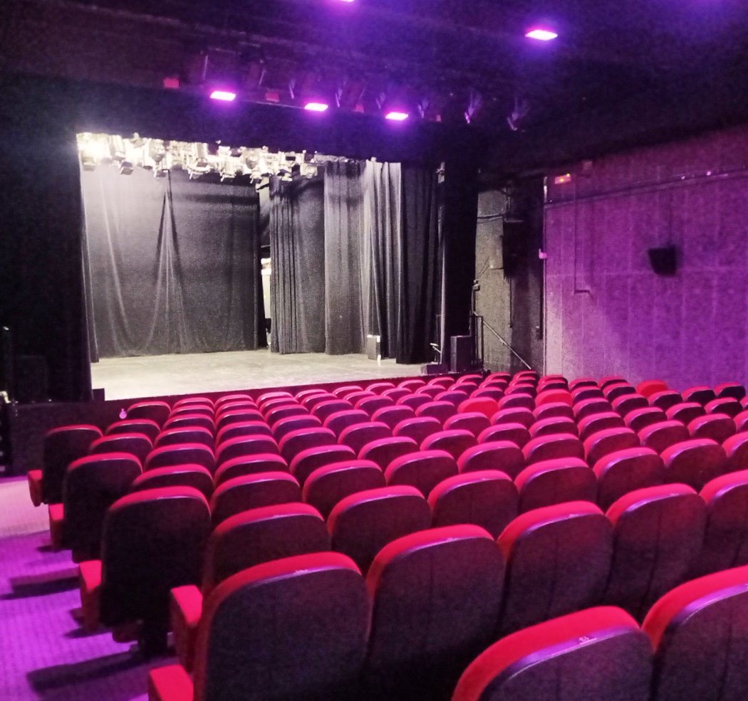 THEATER ALEXANDRE III 1