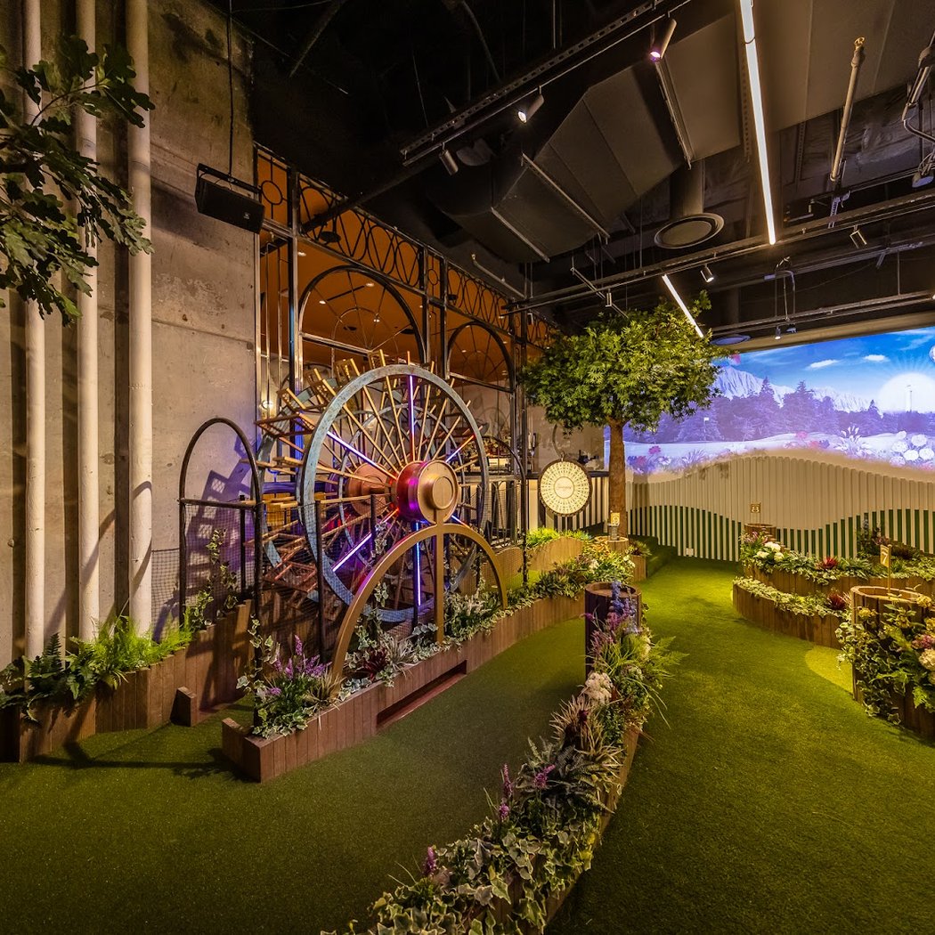 Kids Day at Swingers Crazy Golf Club 3