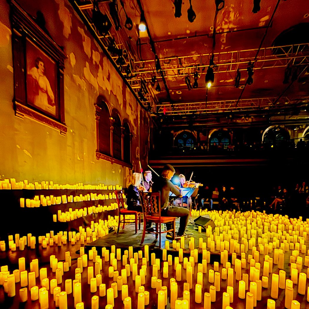 Candlelight: 90s Hip-Hop on Strings 1