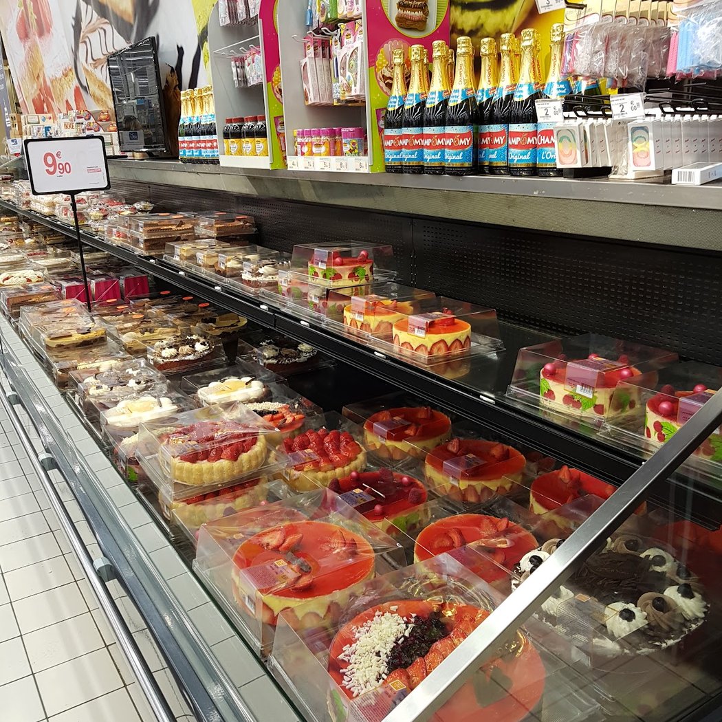 Carrefour Pince Vent Shopping Center 1