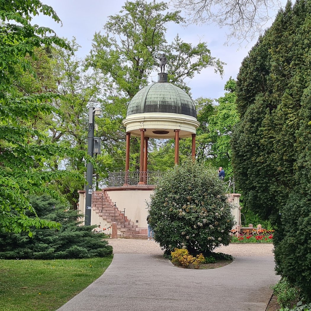 Margaret Island 2