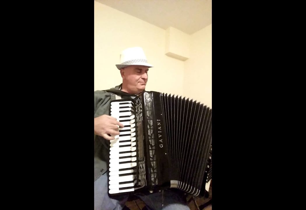 Lino Guglielmo Live on Accordion 1