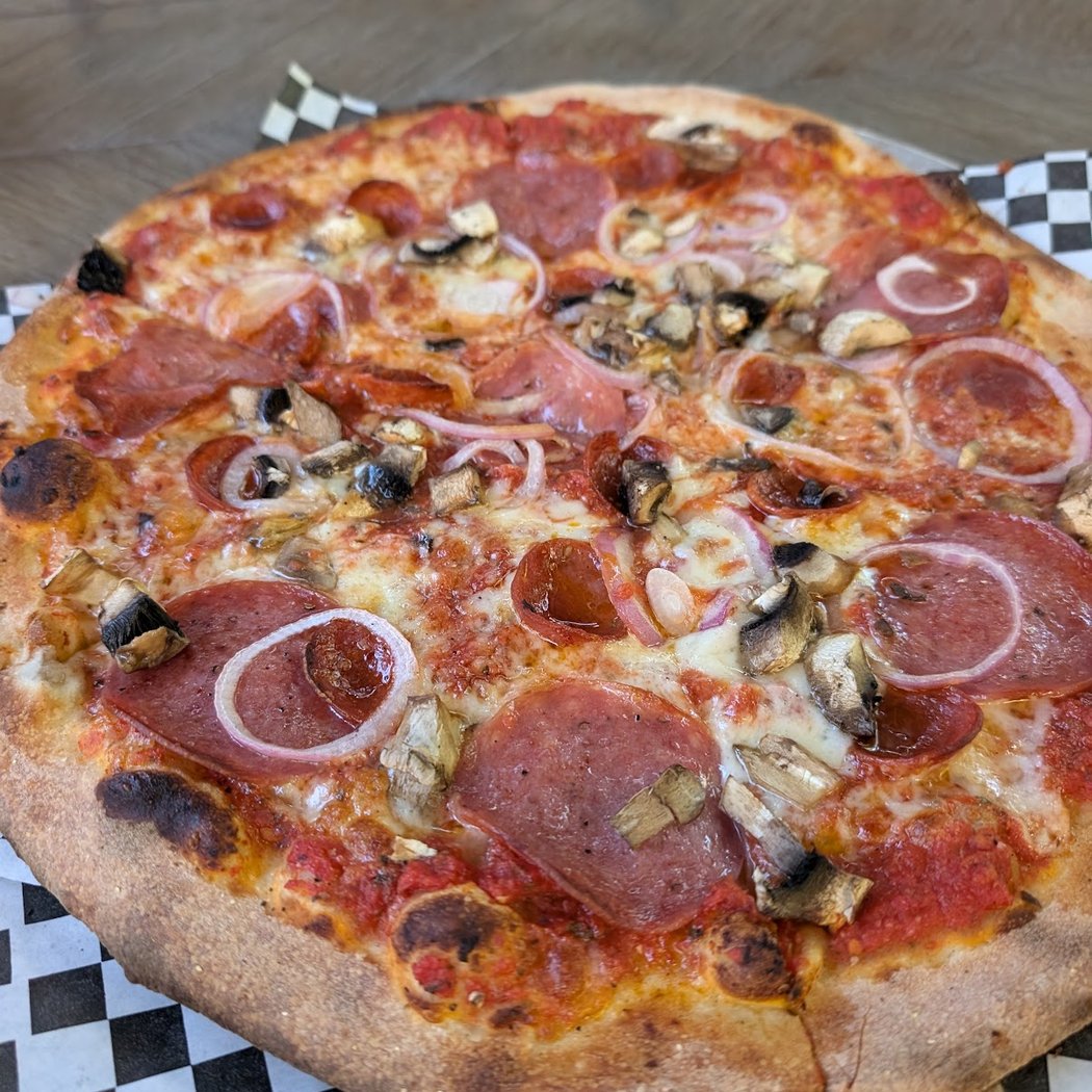 Ozzy’s Apizza Glendale 3