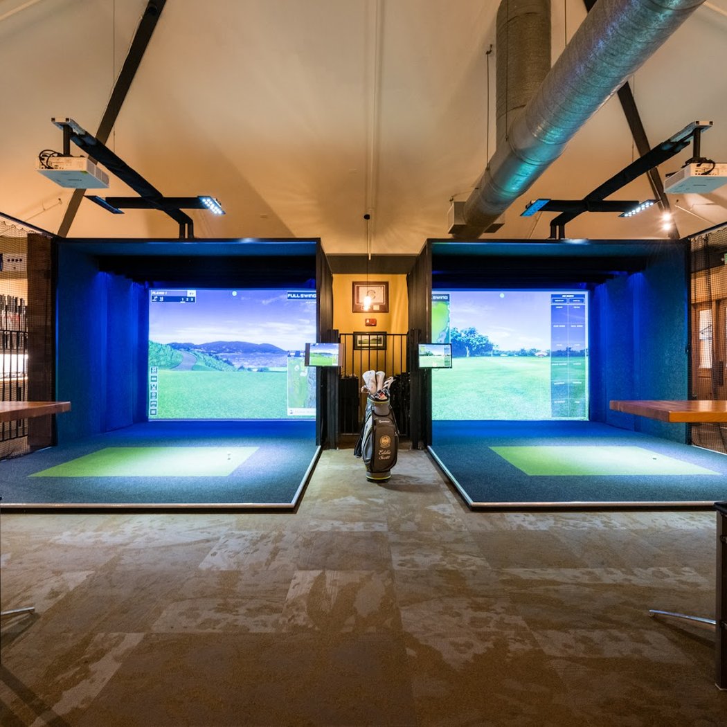 The Clubhouse - Bistro Bar Bocce Golf & Events 3