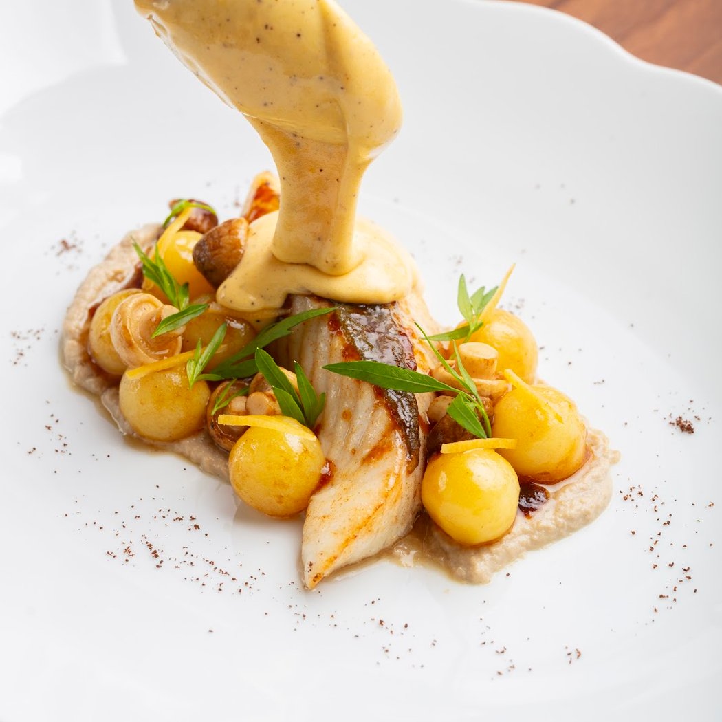 Hôtel et Restaurant La Bastide Bourrelly - Mathias Dandine 1