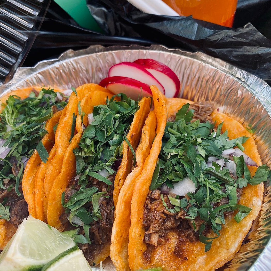 Birrieria Alexa's Red Taco 2