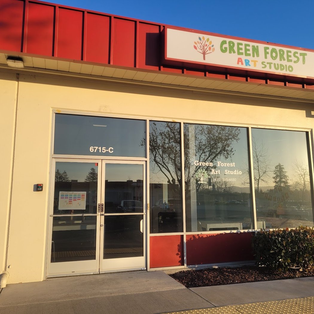 Green Forest Art Studio 2