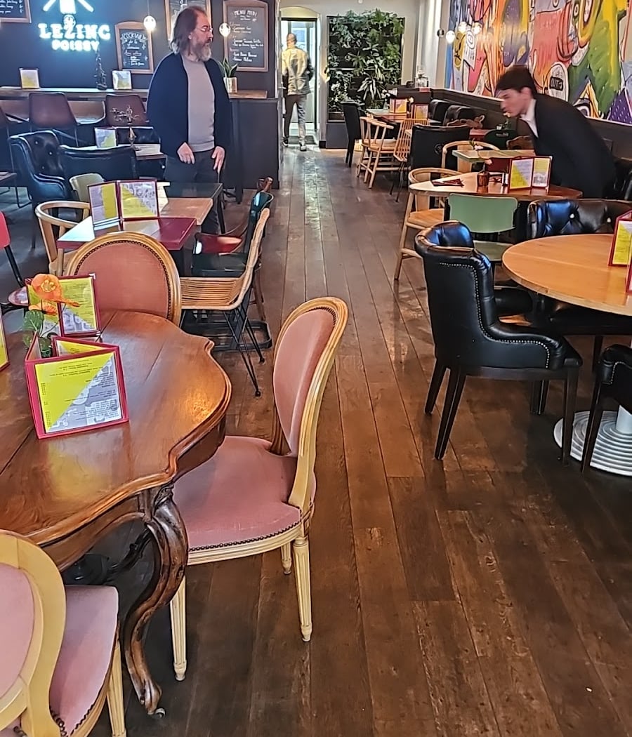 Le Zinc Café 2