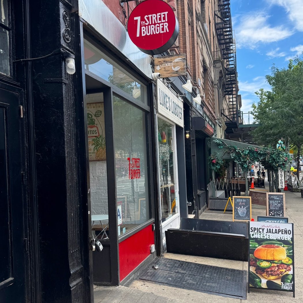 7th Street Burger Upper West Side 2