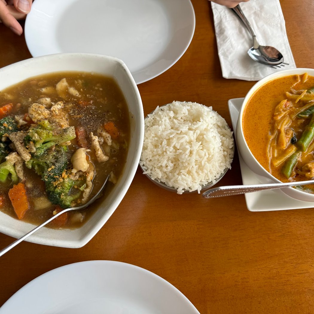 Homey Thai Bistro 3