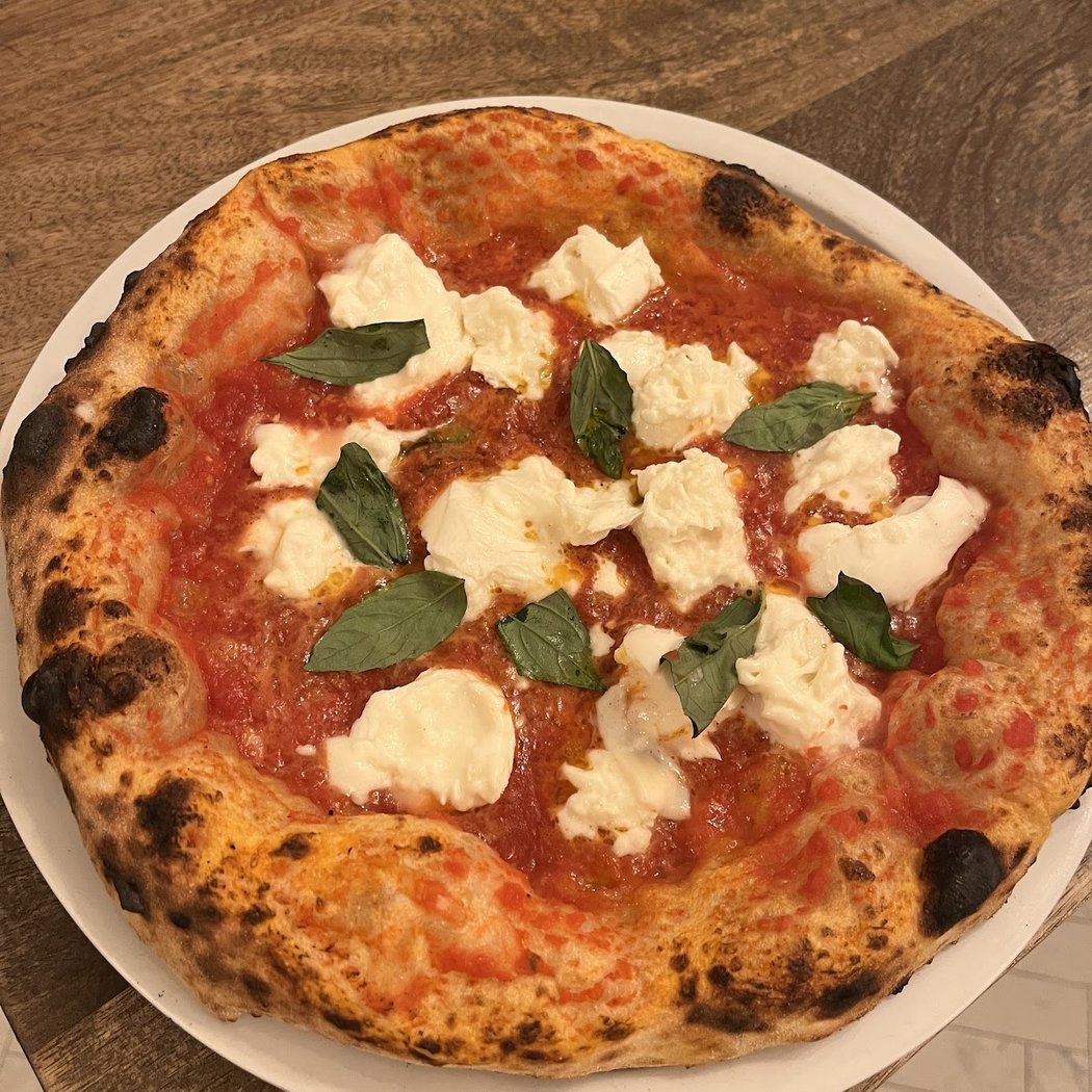 Pizza Rossi La vera pizza napoletana 1