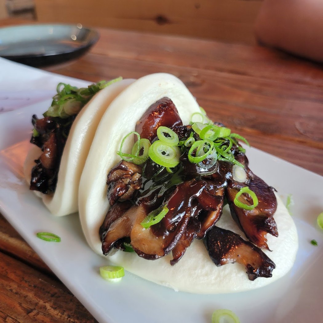 Jin Noodle Sushi 1