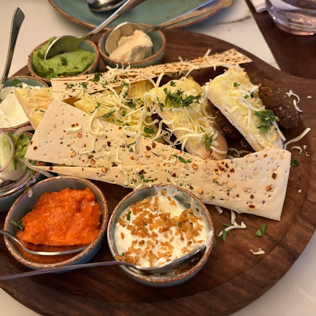 Thyme & Whisk Whitefield - Vegetarian Restaurant in Whitefield 3