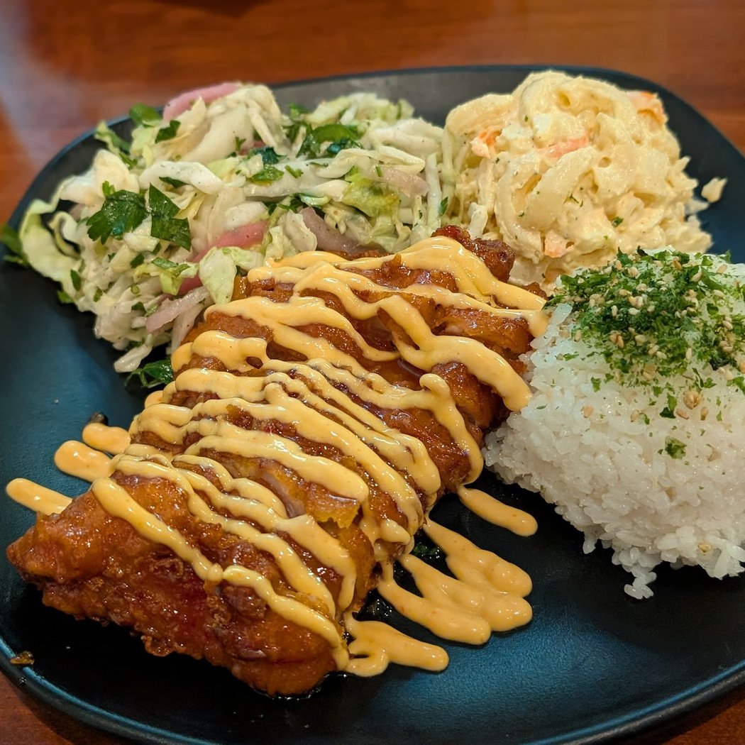 Lou's Chicken Shop 1