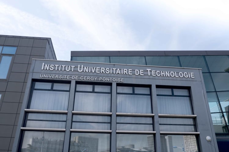 IUT de CERGY-PONTOISE 2