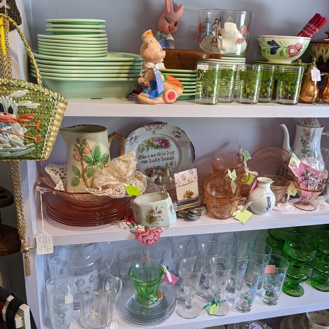 Hyde Park Antiques Center 1