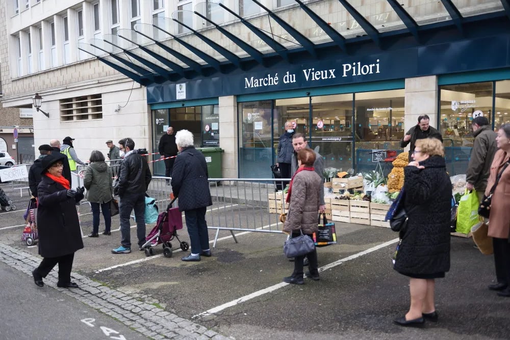 Marché Du Vieux Pilori 3