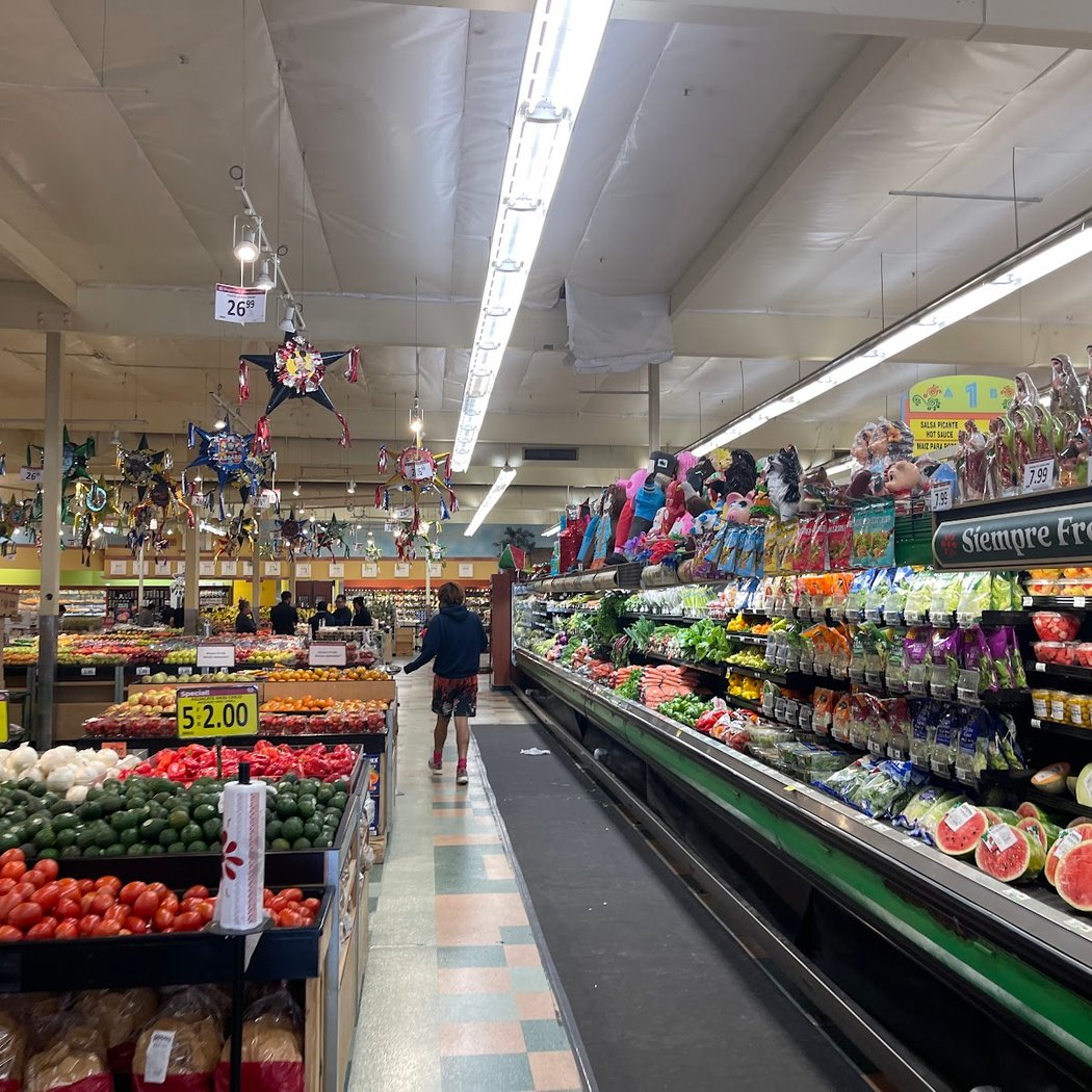 Solano 80 Shopping Center 3