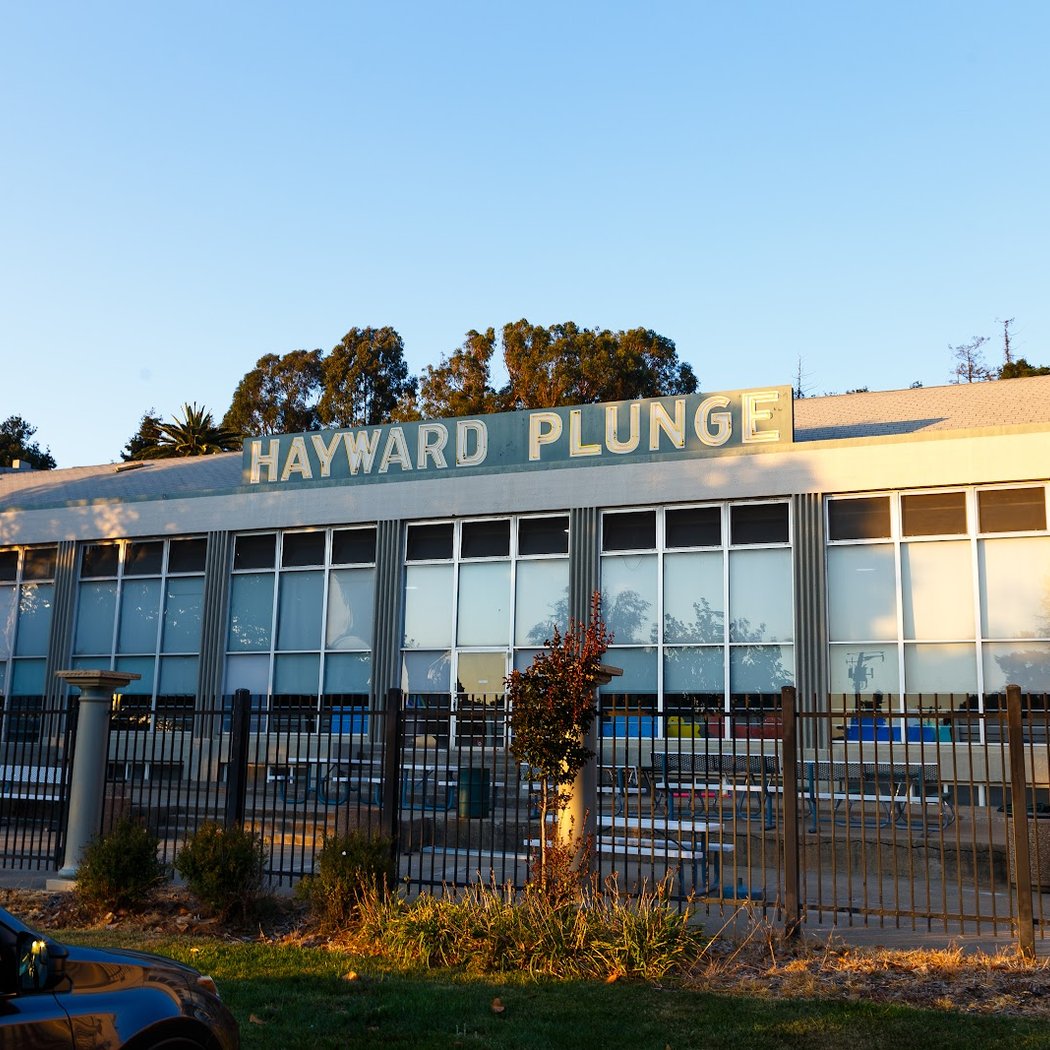 Hayward Plunge 2