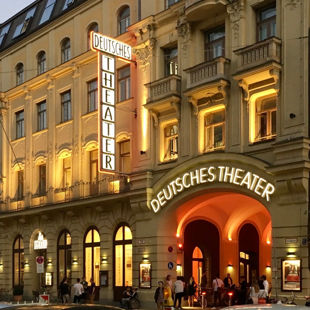 Deutsches Theater 4
