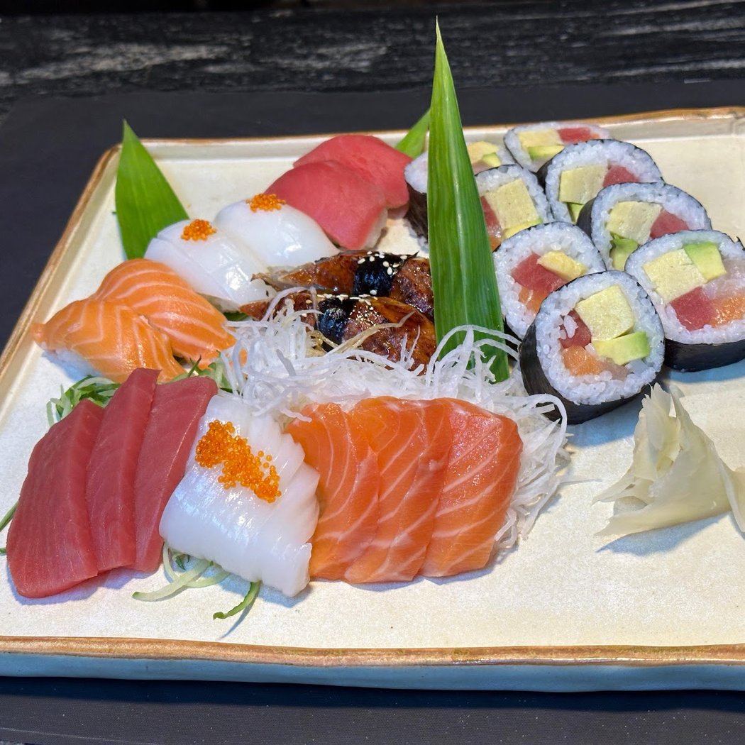 Izanagi Japanese Restaurant 1