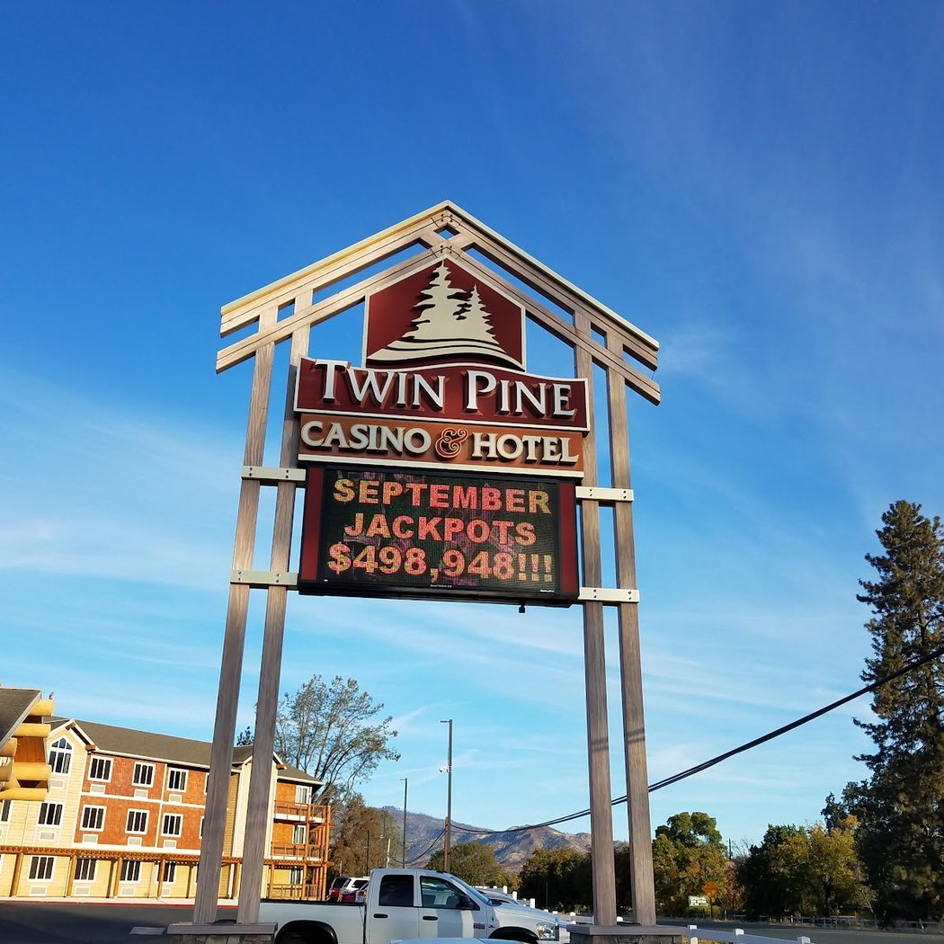 Twin Pine Casino & Hotel 3