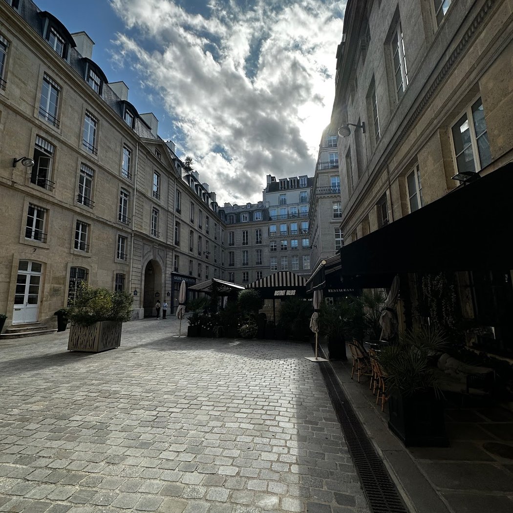 IMMEUBLE.PARIS 1