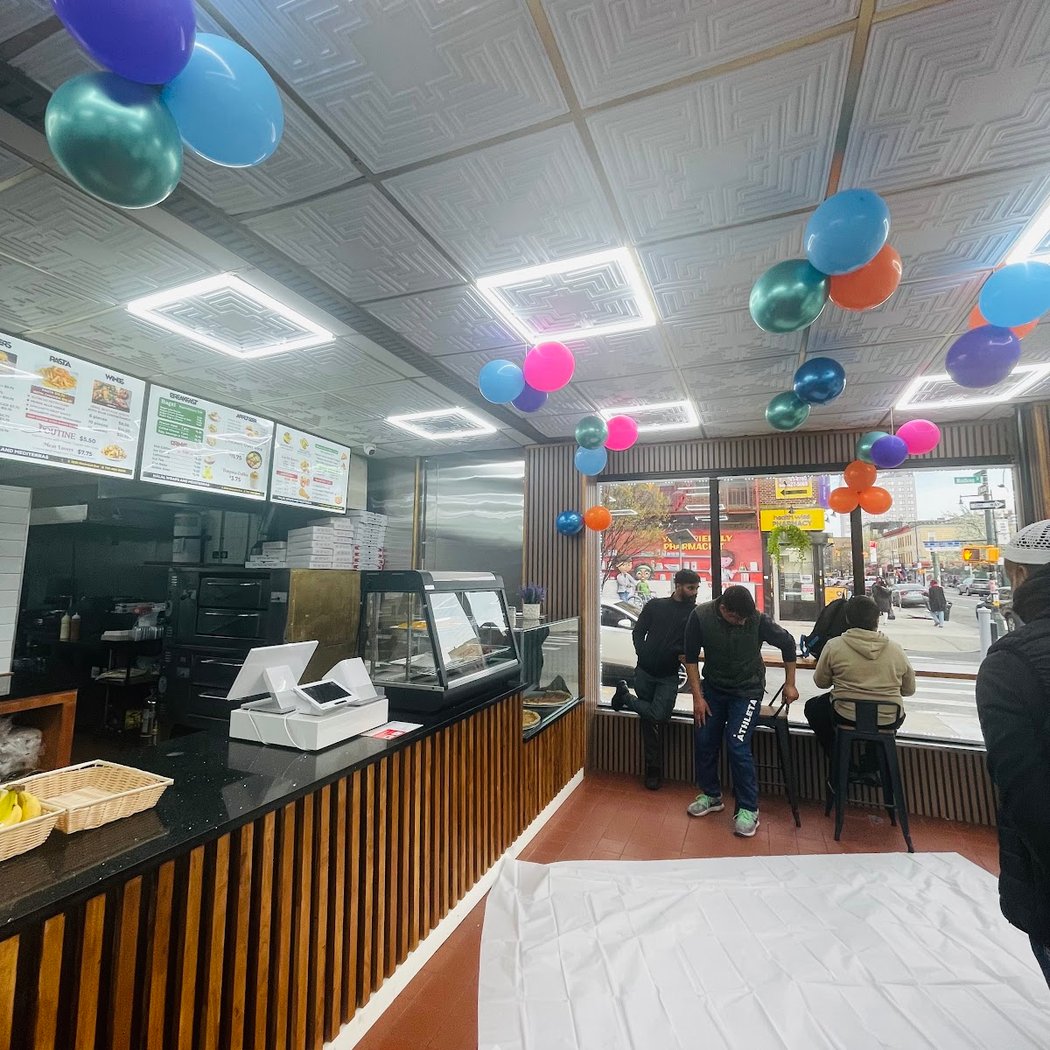Halal Wraps & Mediterras 3