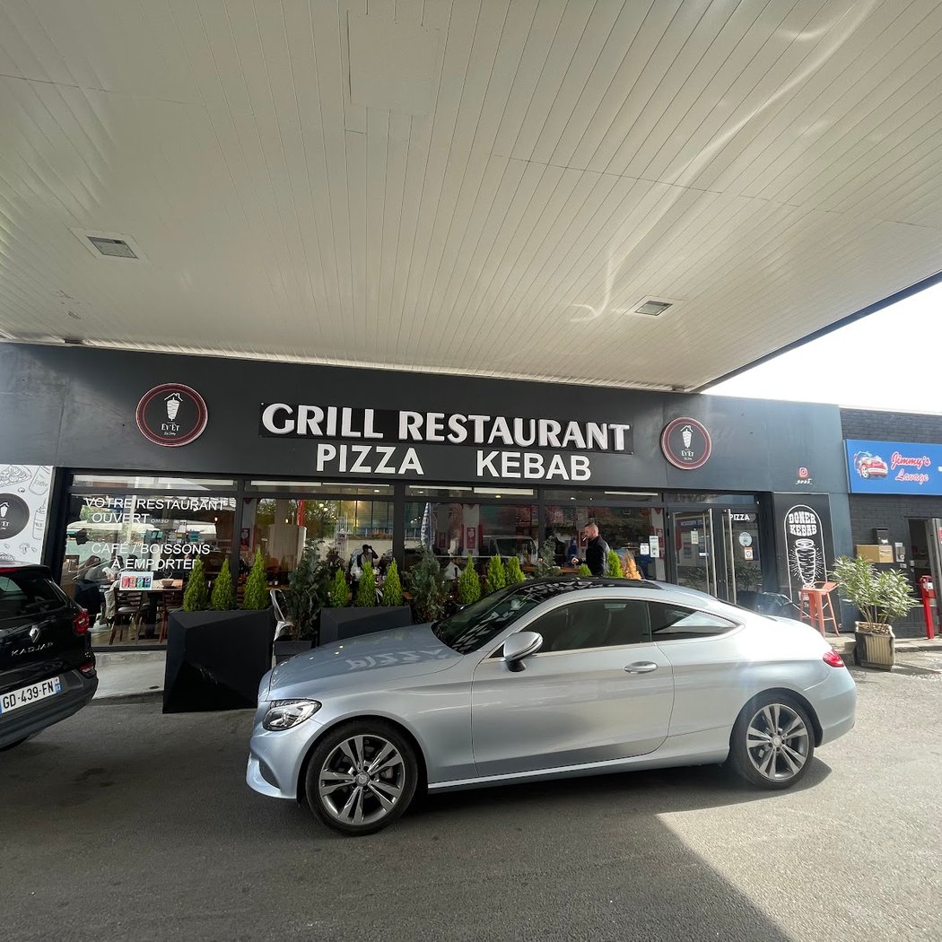 Grill Restaurant 2