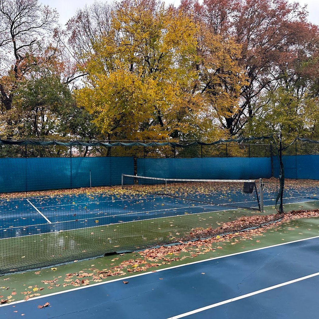 Riverside Park Tennis Courts 2