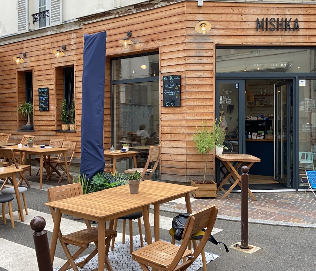 Le Café Mishka monte le son, volume 4 3