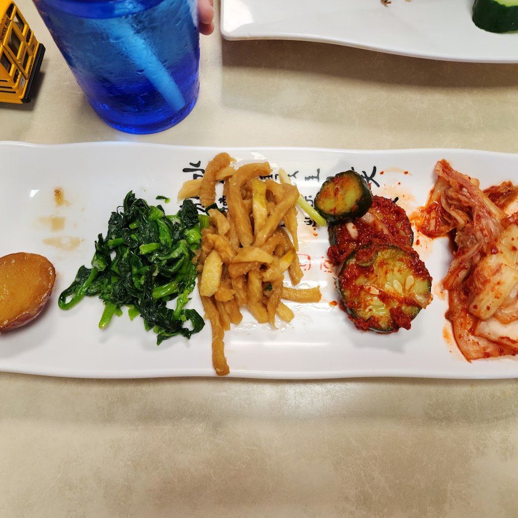 Sadie's BBQ Inn 2