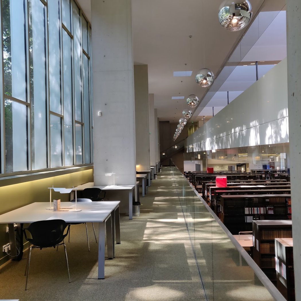 Bibliothèque 1