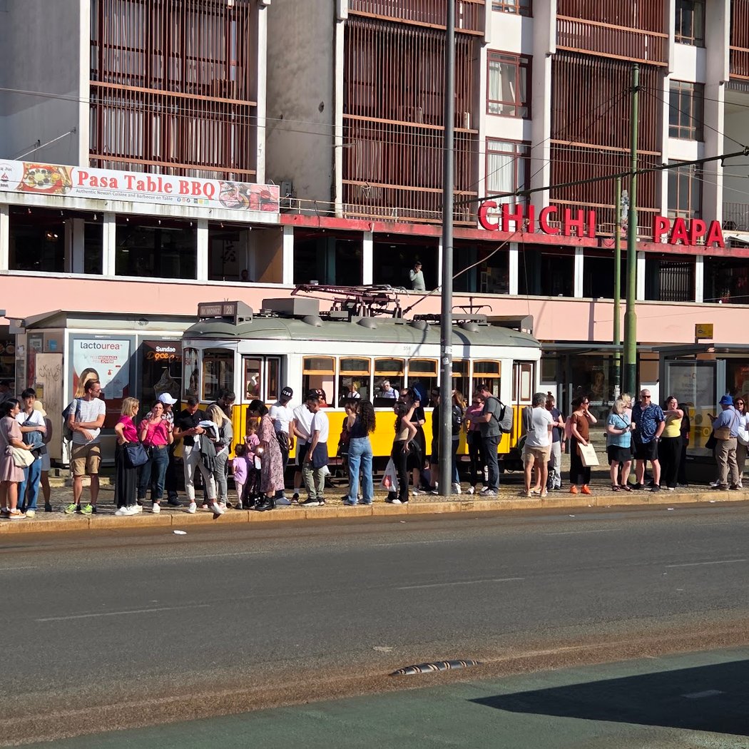 Tram 28 3
