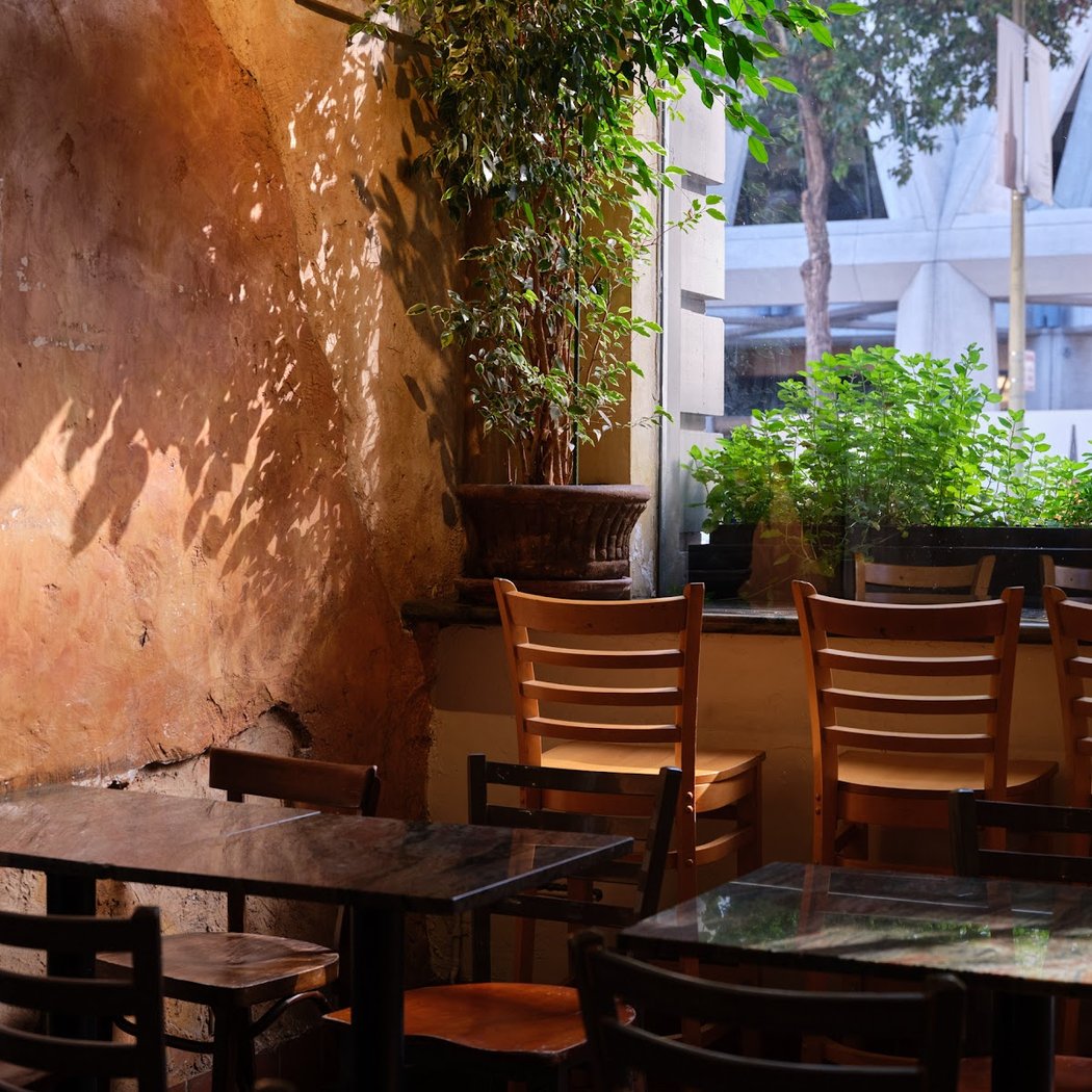 Tricolore Caffè & Pizzeria and Catering 2