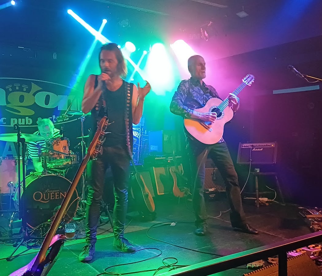 Vagon Music Pub & Club