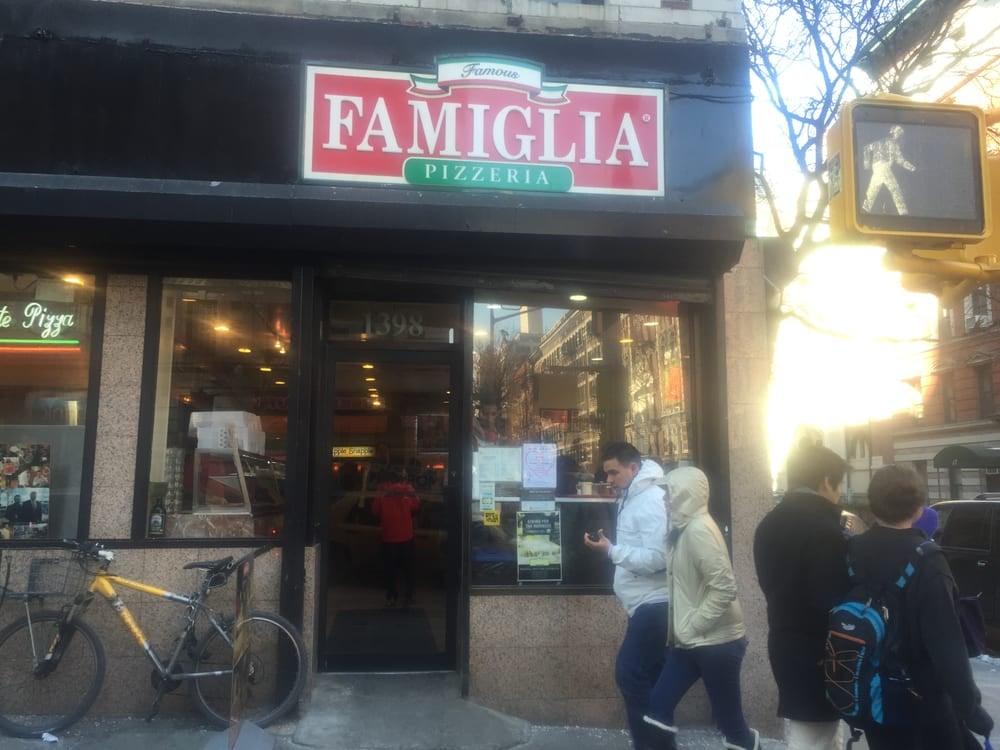 Famous Famiglia Pizzeria 2