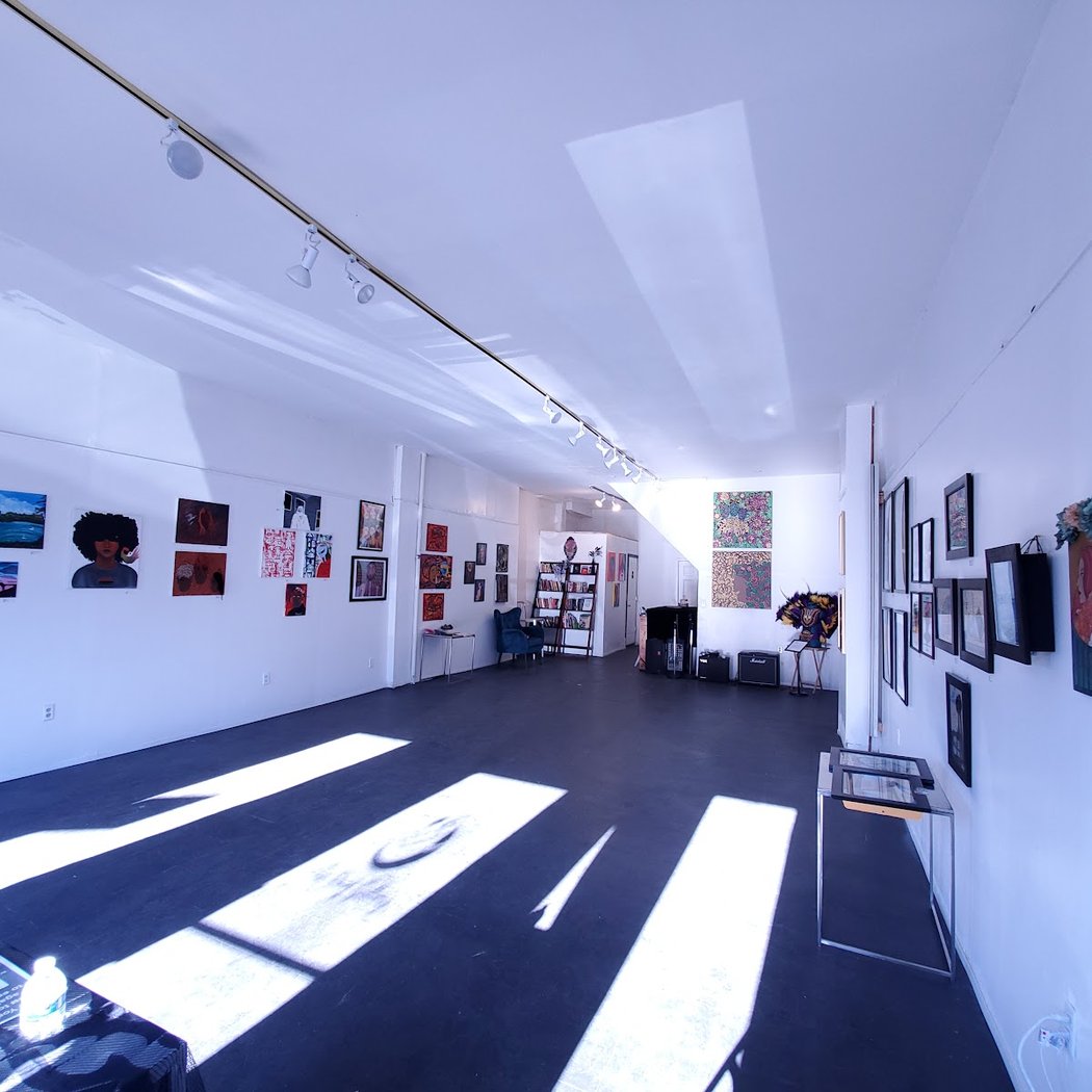 Tin Roof Gallery 3