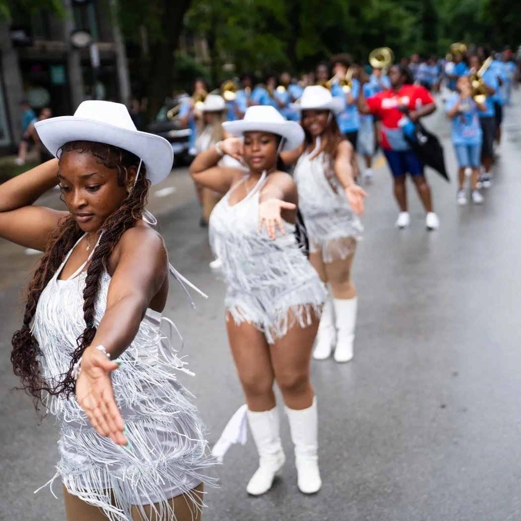4th on 53rd Parade 1