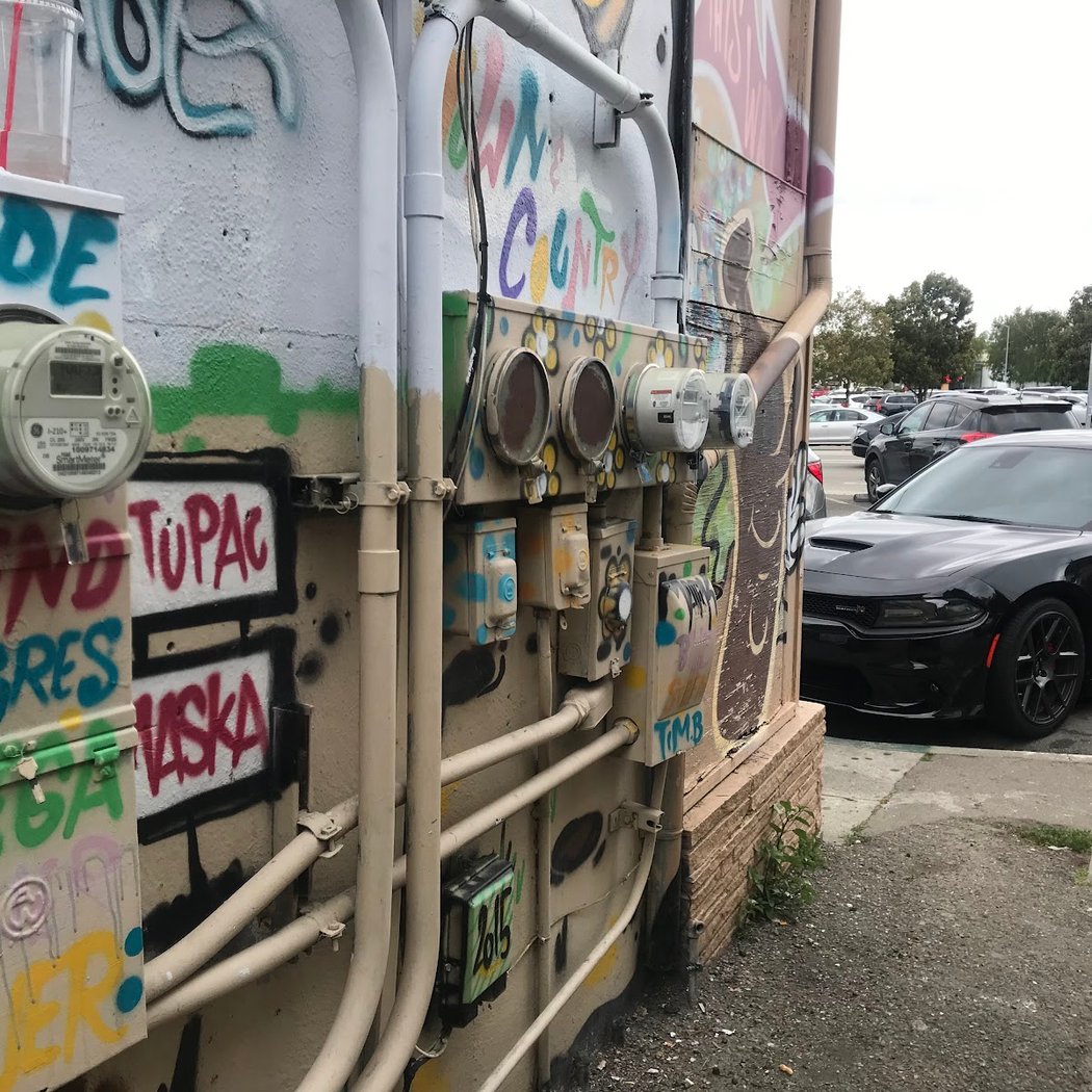 Town & Country Liquor 2