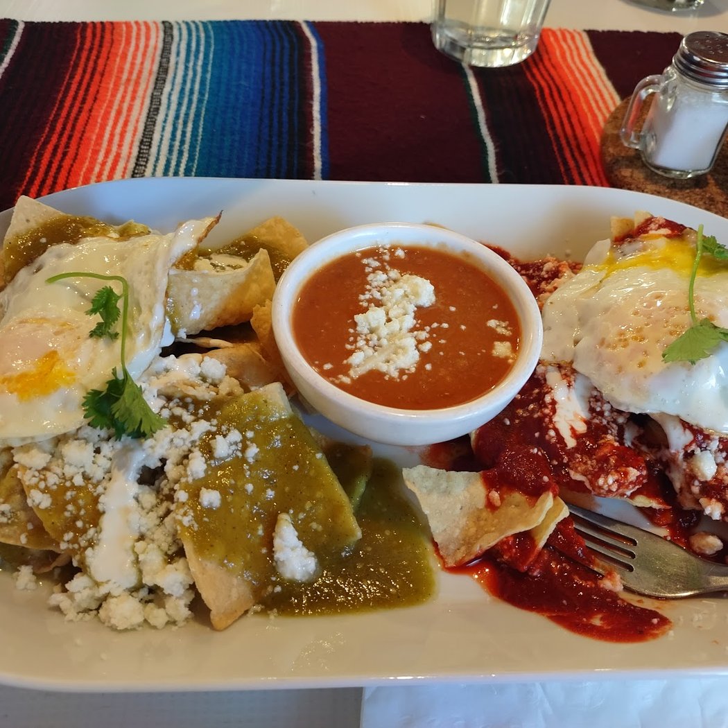 Buendía Breakfast & Lunch Café 3