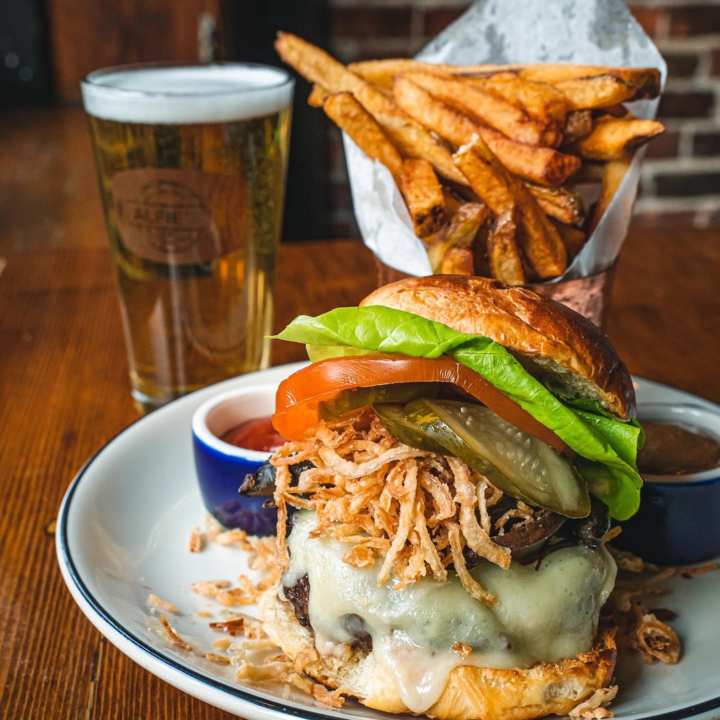 Alfie's Kitchen & Craft Beer Bar 1