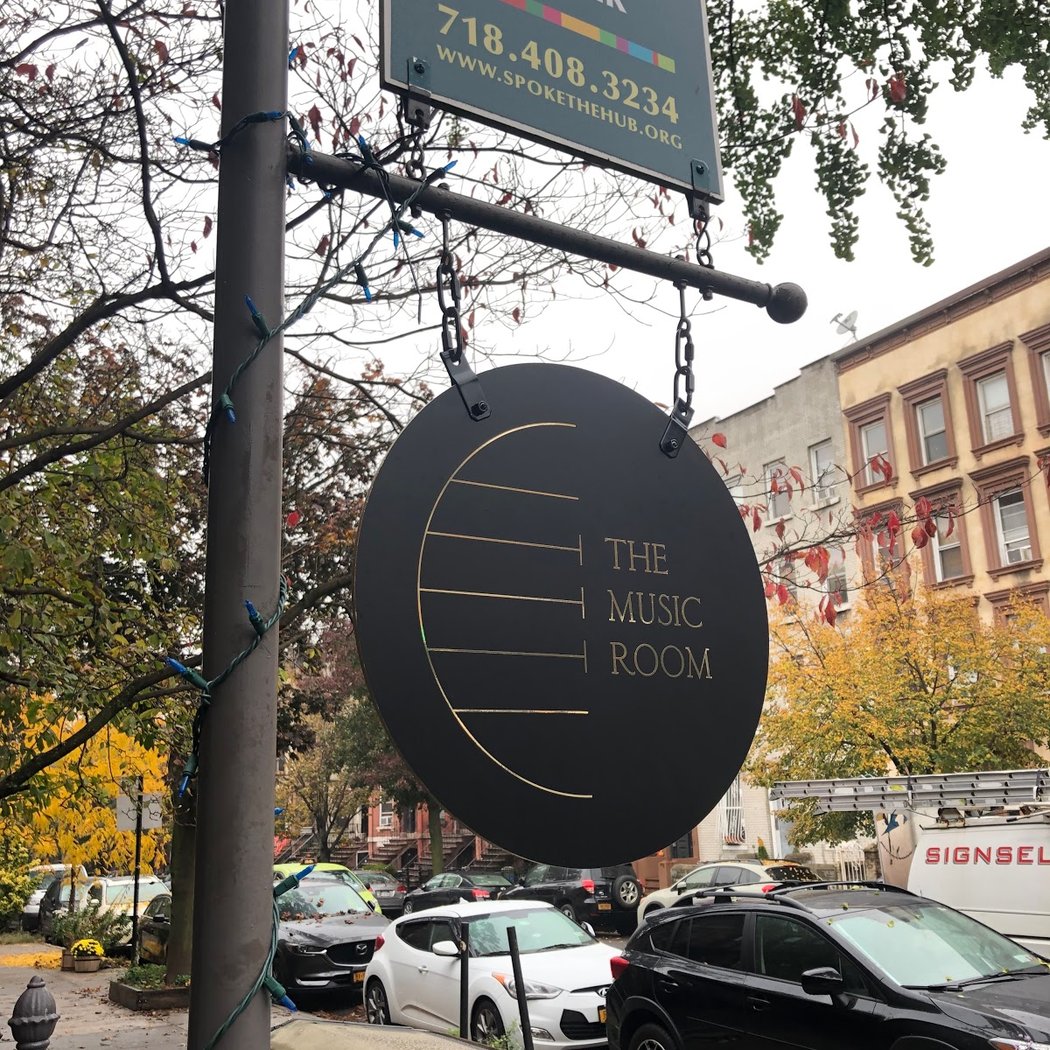 THE MUSIC ROOM 3
