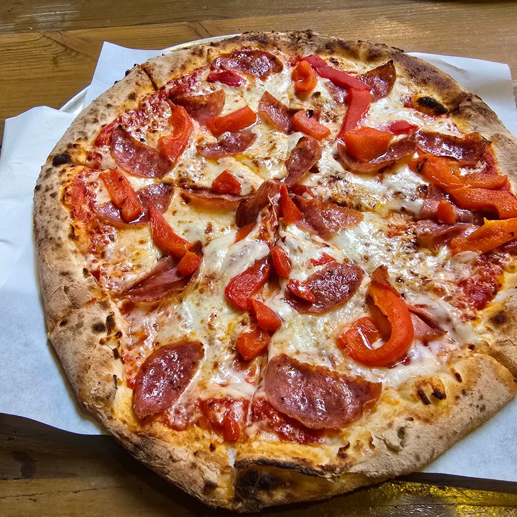 Pizza Bocca Lupo 1