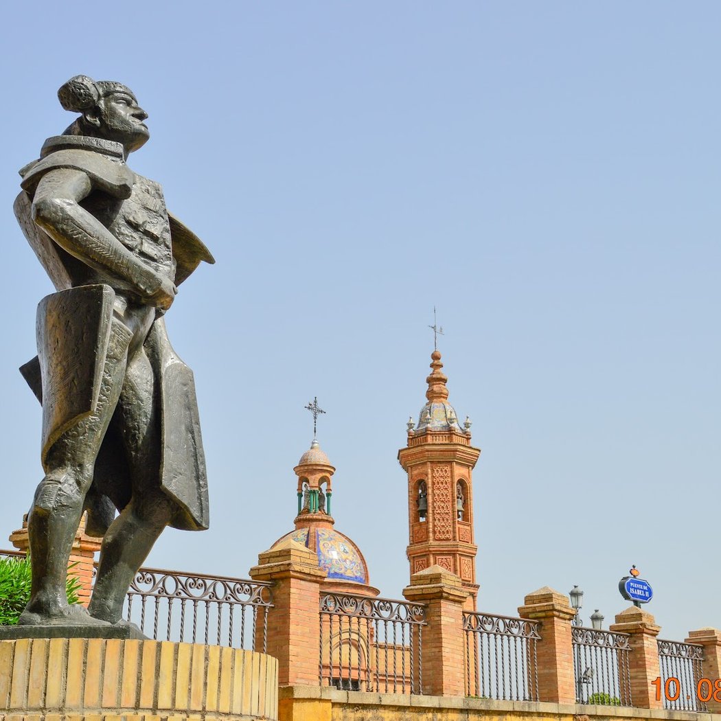 Monumento a Juan Belmonte 1