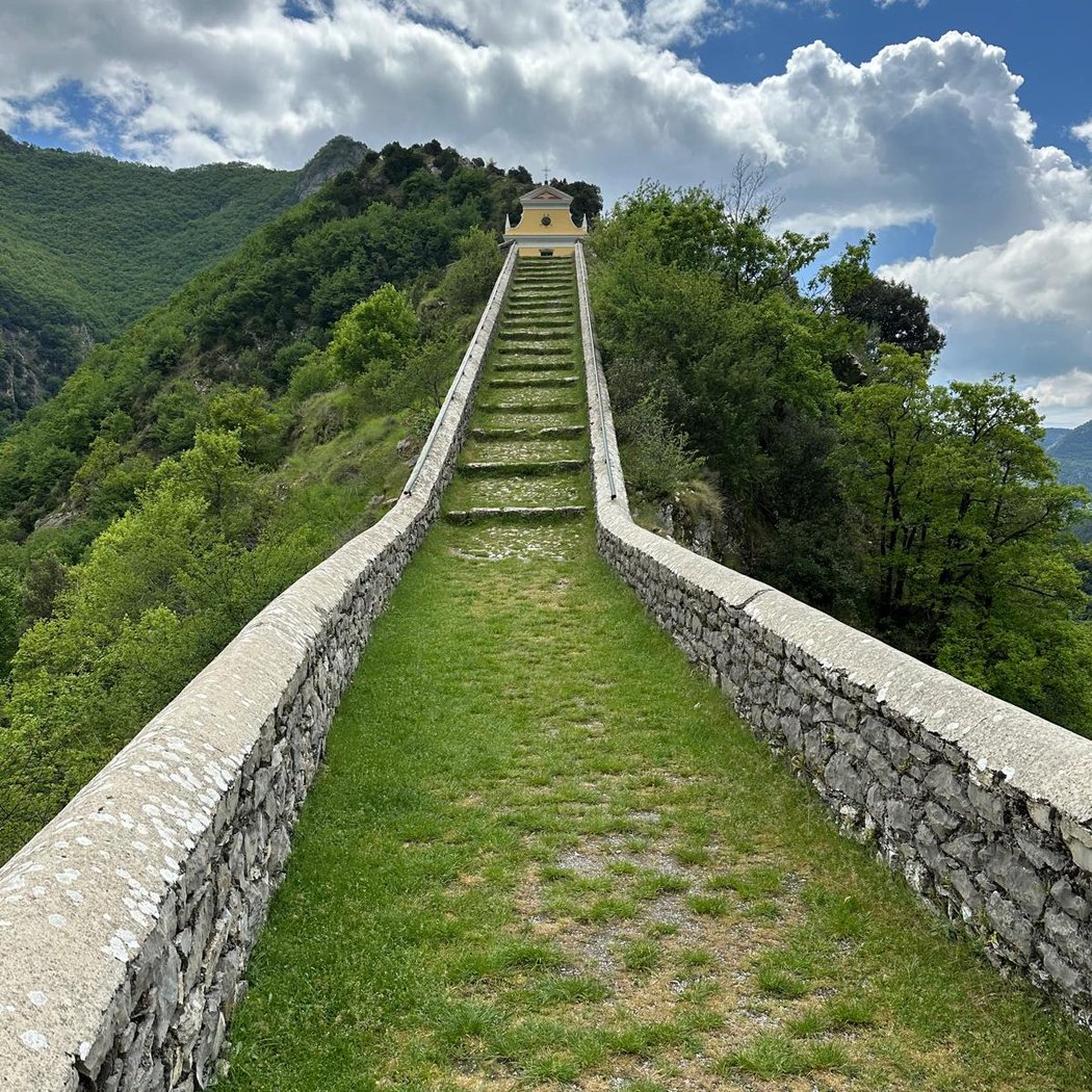 Notre-Dame de la Menour 2